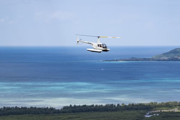 【サンゴヘリ】石垣島ヘリコプター遊覧・クルージング（幻の島プラン） -  沖縄